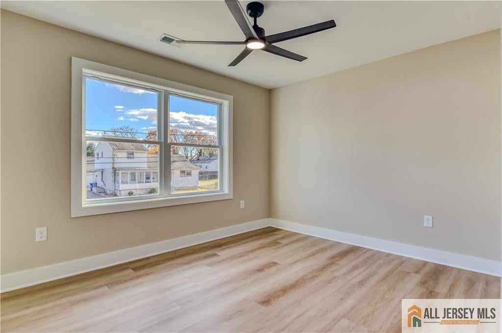 South River, New Jersey, 08882, United States, 5 Bedrooms Bedrooms, ,4 BathroomsBathrooms,Residential,For Sale,1995438