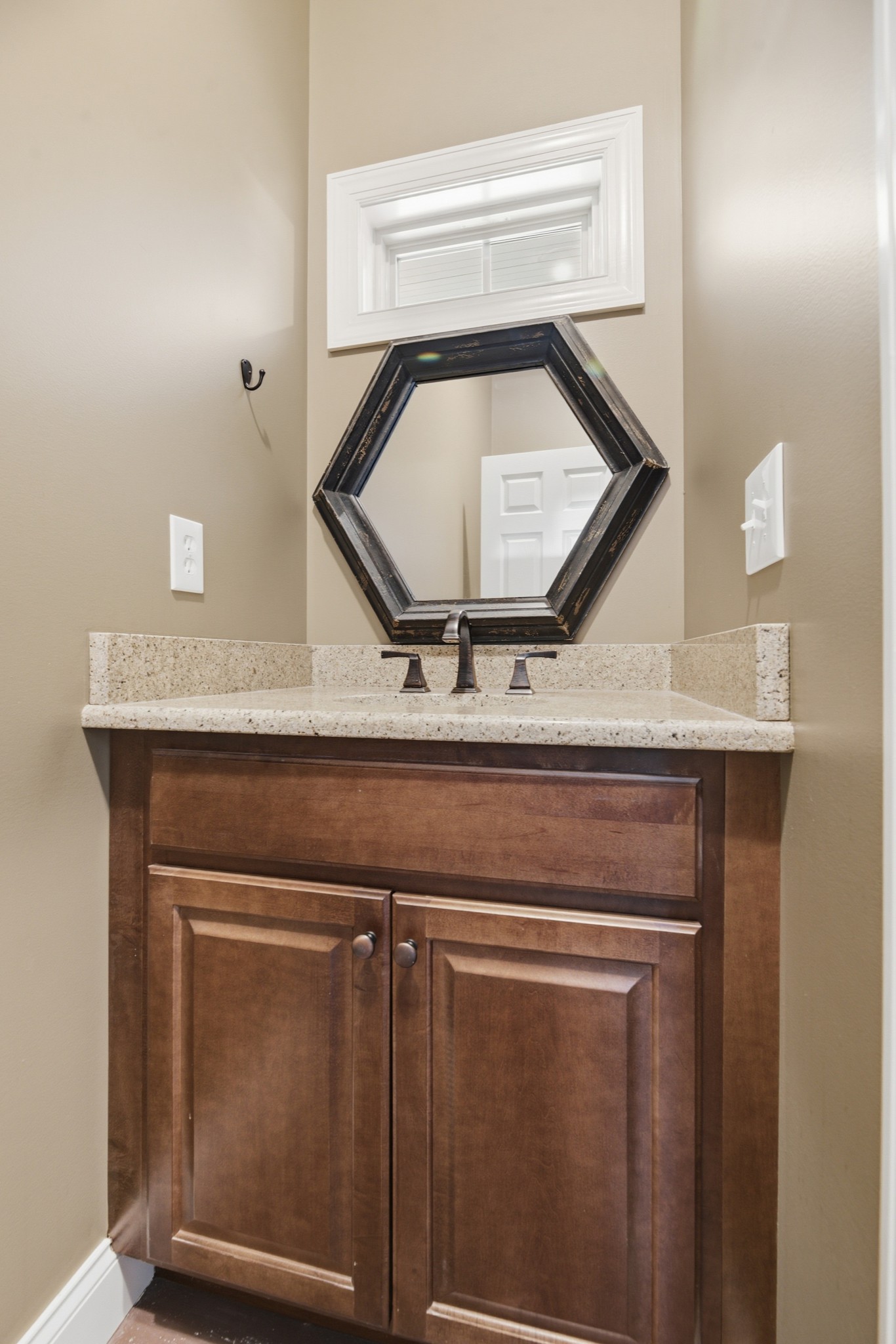  2926 Frank Robinson Dr, Murfreesboro, TN, 37130 - 物件實景