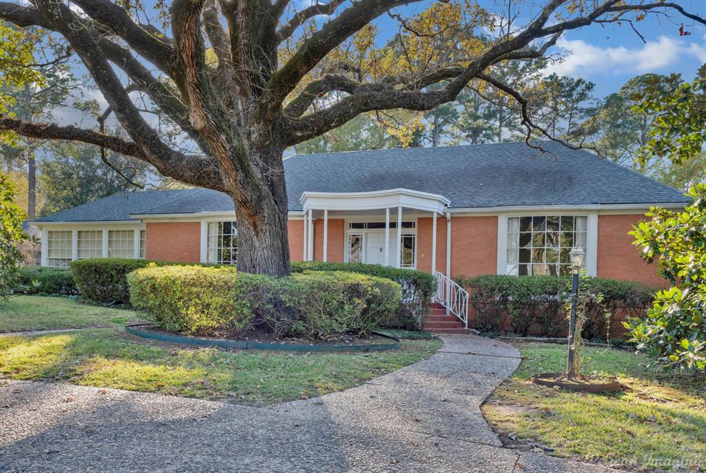 Shreveport, Louisiana, 71106, United States, 3 Bedrooms Bedrooms, ,4 BathroomsBathrooms,Residential,For Sale,1807700