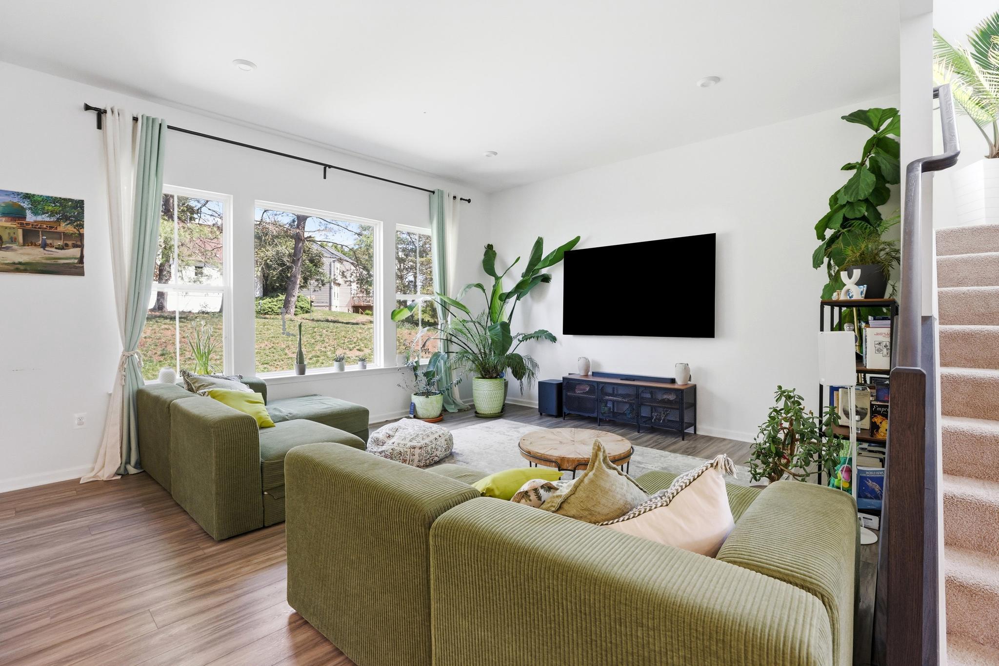  9428 Deschamp Court, Manassas, VA, 20112 - 物件實景