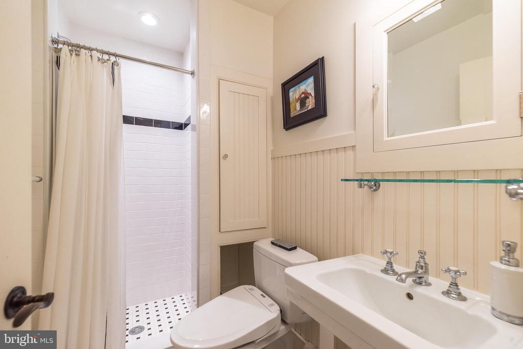 Point Pleasant, Pennsylvania, 18950, United States, 4 Bedrooms Bedrooms, ,6 BathroomsBathrooms,Residential,For Sale,1794565