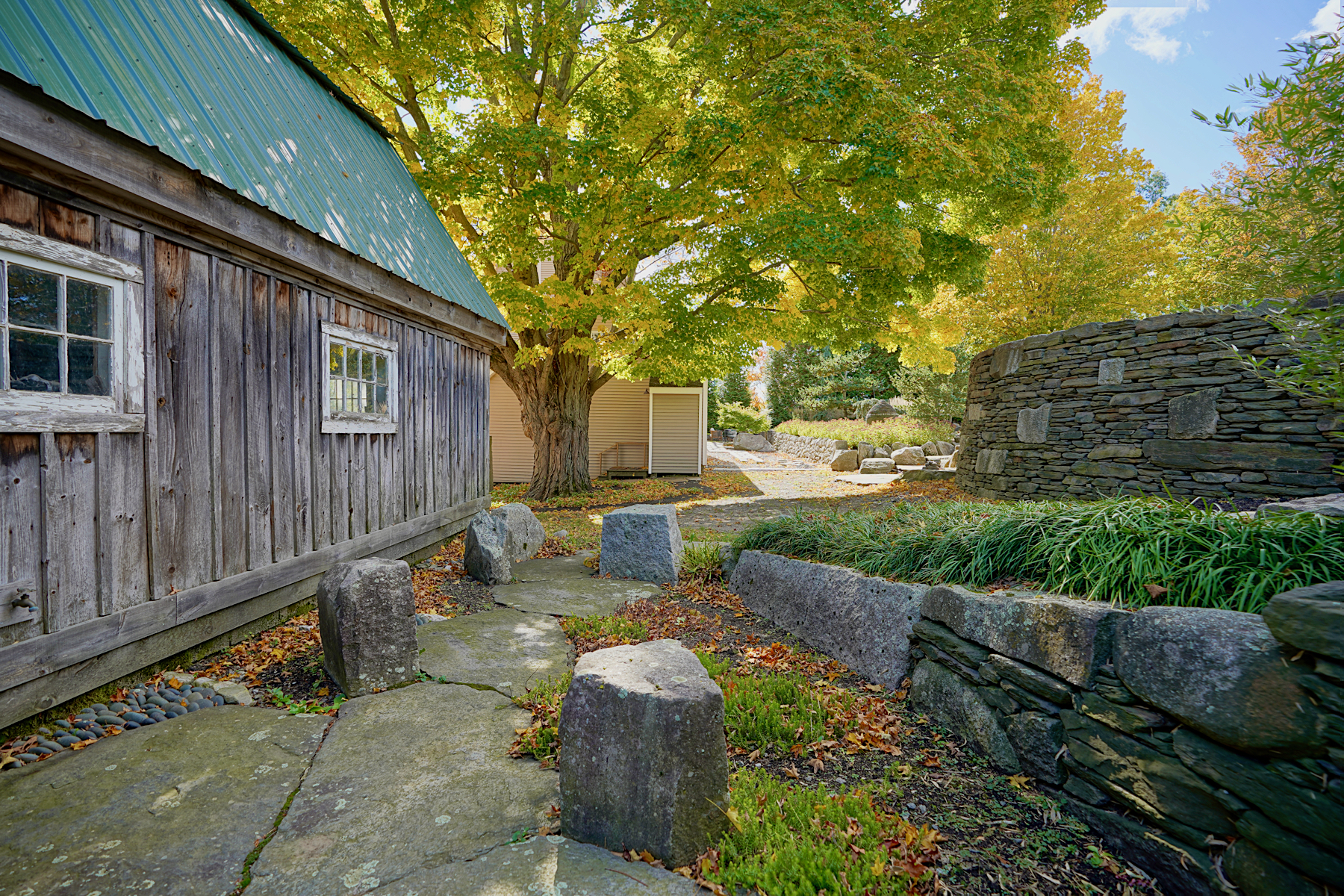  163 Winnicutt Road, Stratham NH - 物件實景