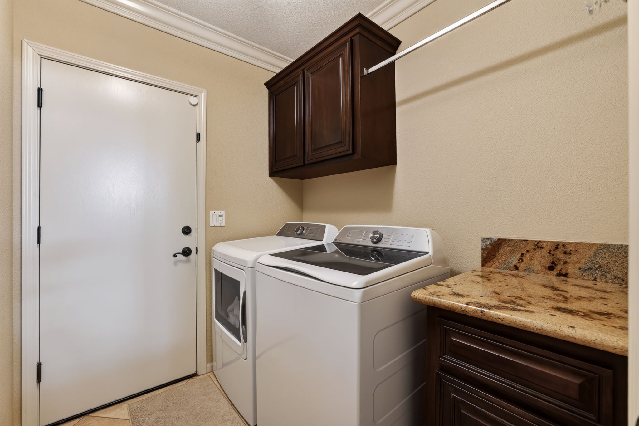  3729 Lake Terrace Drive, Elk Grove, CA 95758 - 物件實景