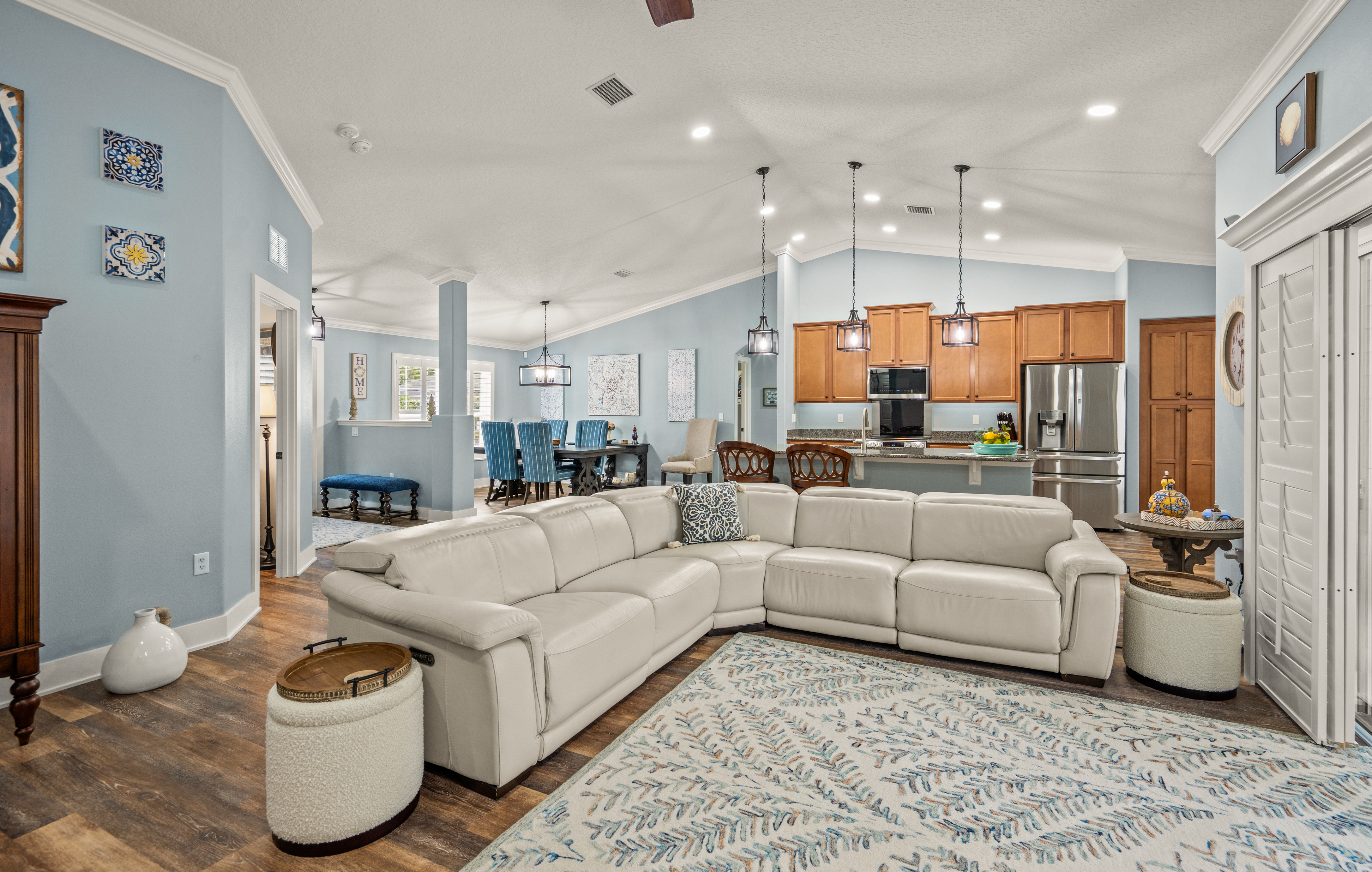 Palm Coast, Florida, 32164, United States, 4 Bedrooms Bedrooms, ,2 BathroomsBathrooms,Residential,For Sale,1992399