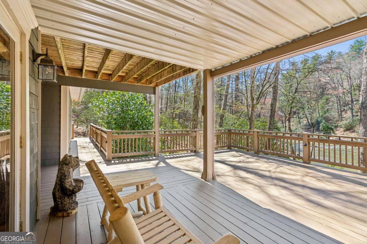Ellijay, Georgia, 30536, United States, 5 Bedrooms Bedrooms, ,4 BathroomsBathrooms,Residential,For Sale,1880037