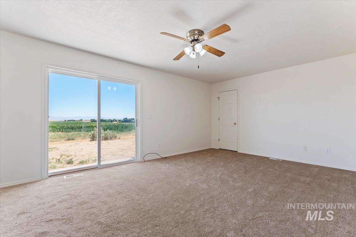 New Plymouth, Idaho, 83655-5457, United States, 5 Bedrooms Bedrooms, ,Residential,For Sale,1918304