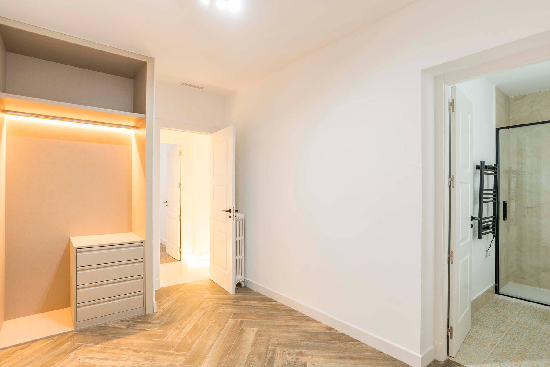  Renovated ground floor with private patio in Argüelles - 物件實景