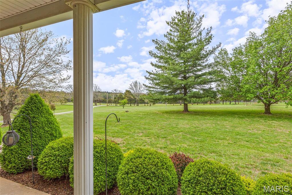Farmington, Missouri, 63640, United States, 4 Bedrooms Bedrooms, ,3 BathroomsBathrooms,Residential,For Sale,1941808