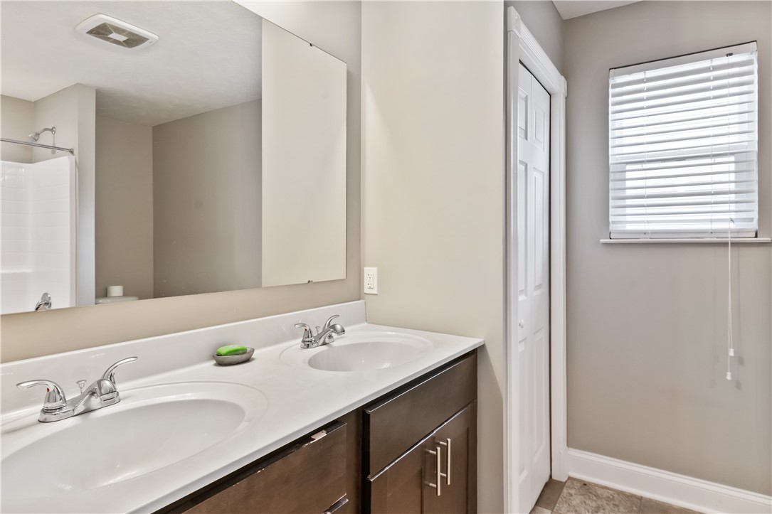 Collier Twp, Pennsylvania, 15106, United States, 5 Bedrooms Bedrooms, ,6 BathroomsBathrooms,Residential,For Sale,2002908