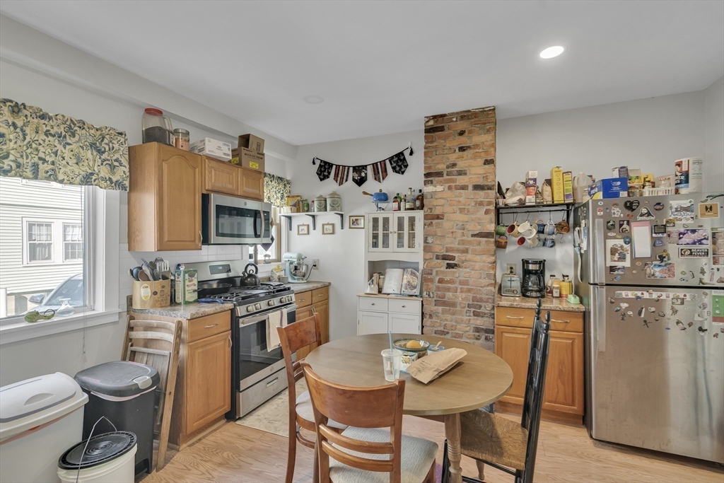 Boston, Massachusetts, 02135, United States, 12 Bedrooms Bedrooms, ,3 BathroomsBathrooms,Residential,For Sale,1907828