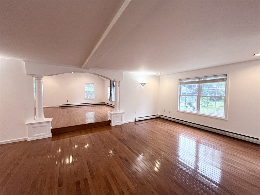 Fitchburg, Massachusetts, 01420, United States, 3 Bedrooms Bedrooms, ,3 BathroomsBathrooms,Residential,For Sale,1980272