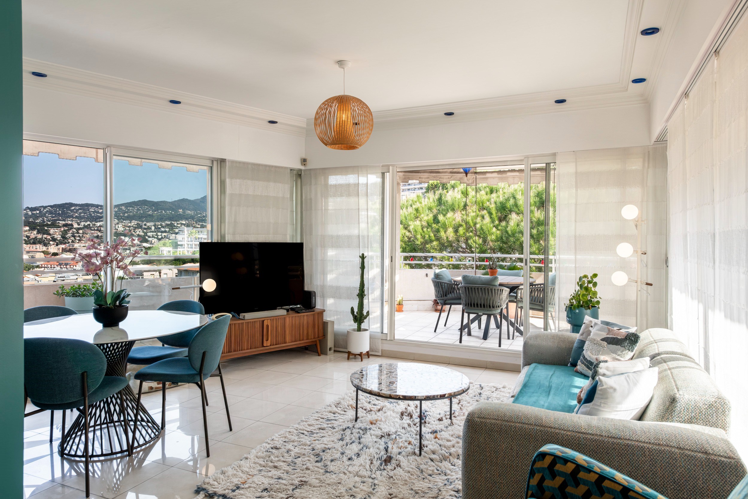 Nice Mont Boron top floor apartment with wraparound terrace and sea glimpse, Fr… - 物件實景