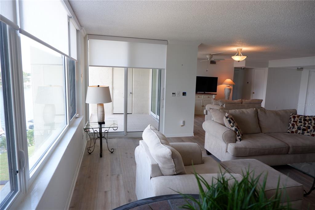 736 Island Way Unit 404, Clearwater Beach, Florida, 33767, United States, 2 Bedrooms Bedrooms, ,2 BathroomsBathrooms,Residential,For Sale,736 Island Way Unit 404,1542121