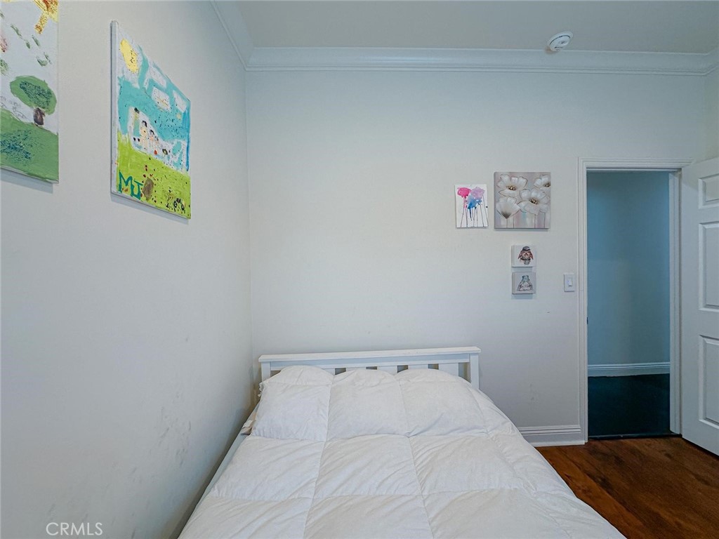 Los Angeles, California, 90043, United States, 3 Bedrooms Bedrooms, ,2 BathroomsBathrooms,Residential,For Sale,1981905