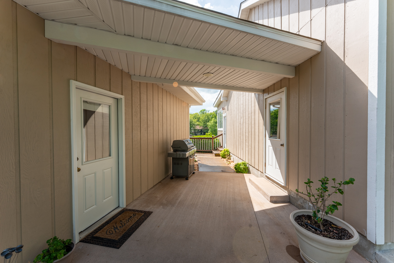 Marion, Illinois, 62959, United States, 3 Bedrooms Bedrooms, ,3 BathroomsBathrooms,Residential,For Sale,1936855