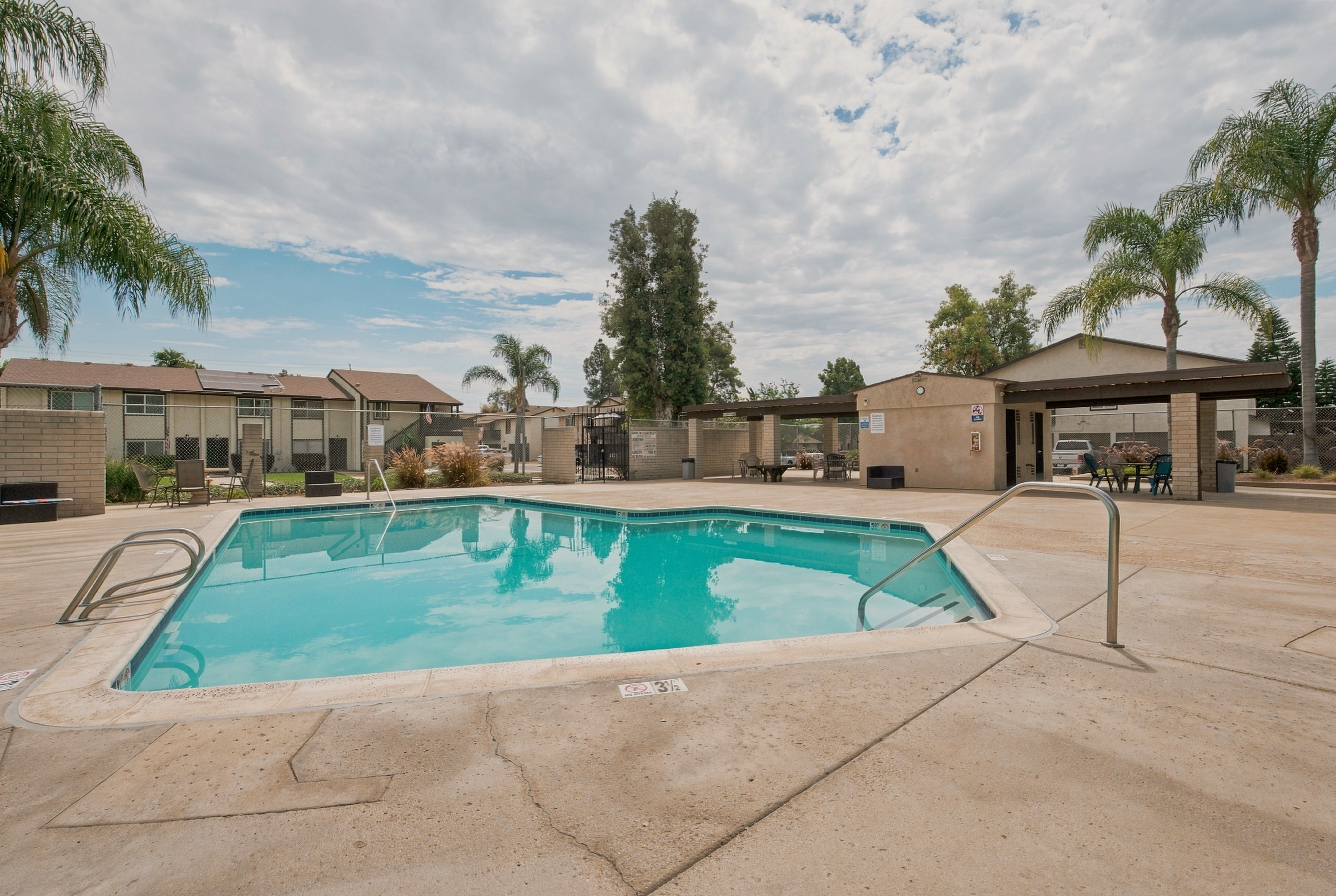  10345 Carefree Drive, Santee, CA 92071 - 物件實景