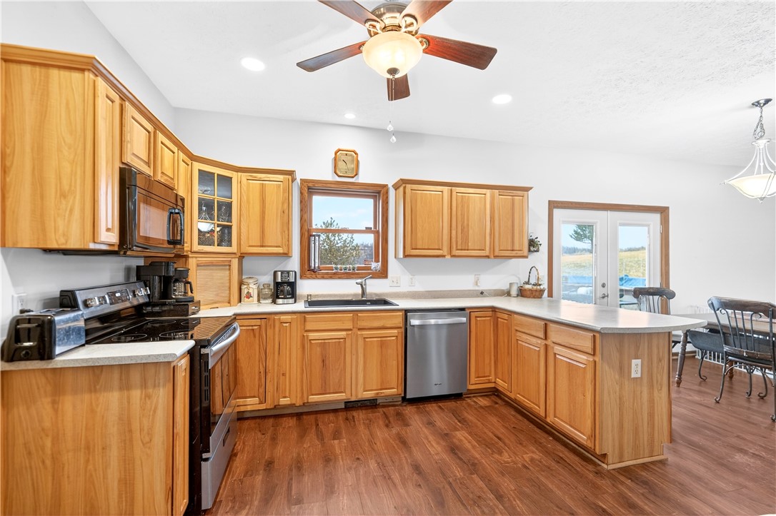 West Alexander, Pennsylvania, 15376, United States, 4 Bedrooms Bedrooms, ,3 BathroomsBathrooms,Residential,For Sale,2018305