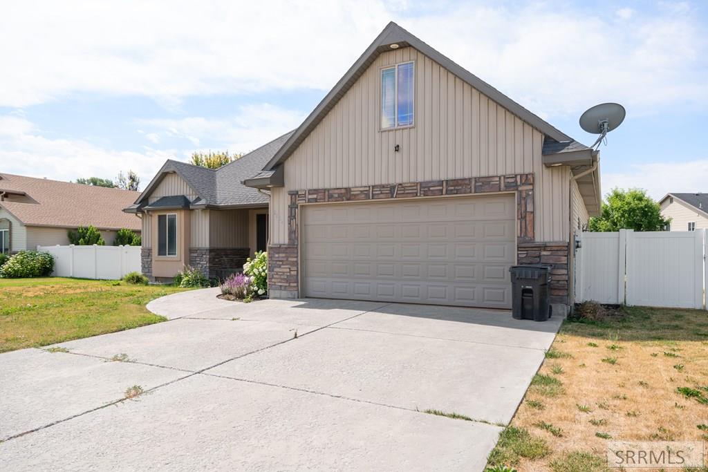 IDAHO FALLS, Idaho, 83401, United States, 6 Bedrooms Bedrooms, ,3 BathroomsBathrooms,Residential,For Sale,2006339