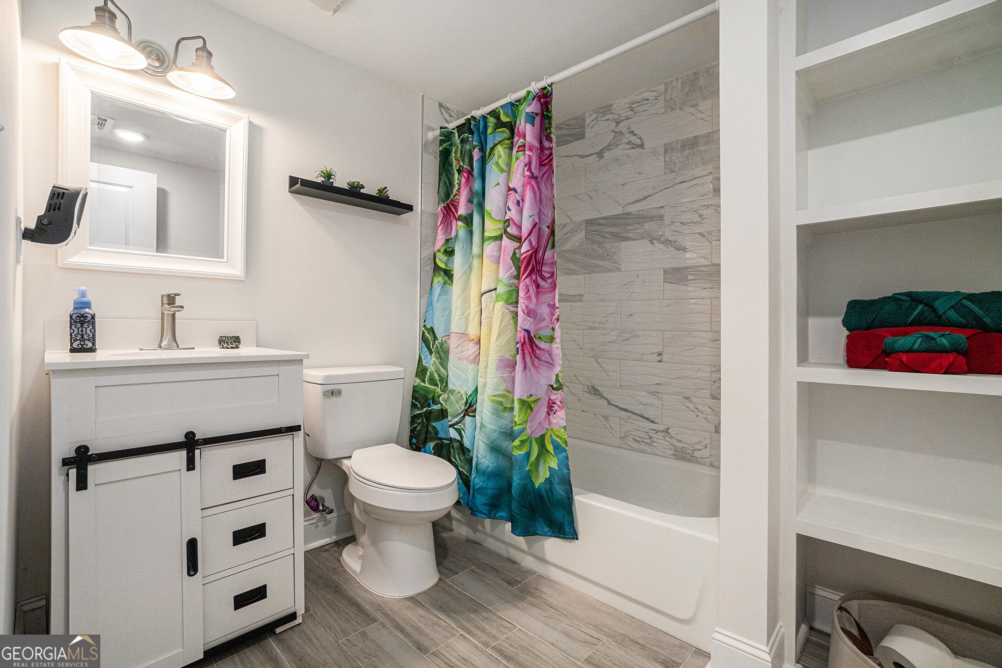 Decatur, Georgia, 30032, United States, 4 Bedrooms Bedrooms, ,4 BathroomsBathrooms,Residential,For Sale,1985824