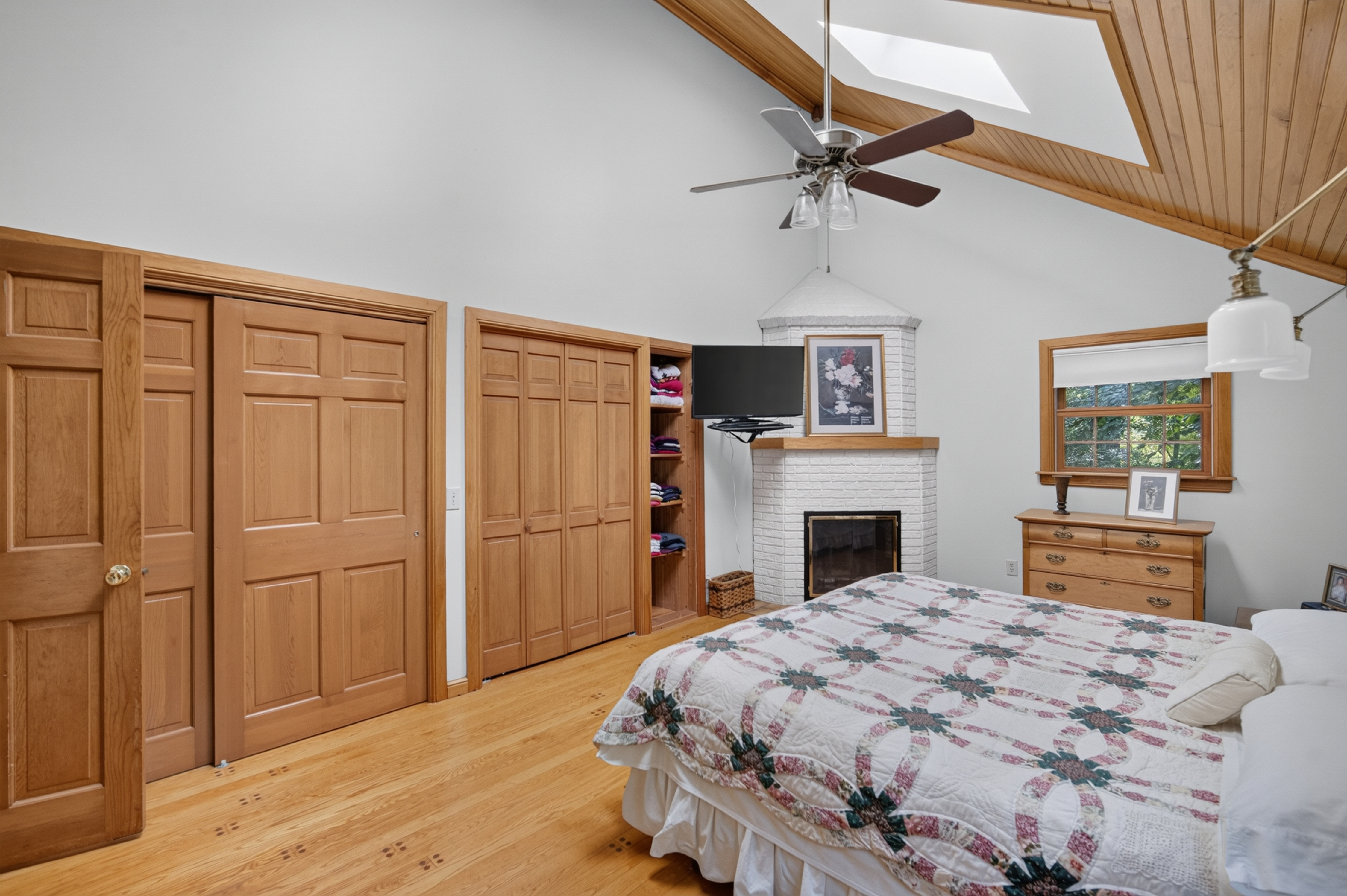  60 Hillcrest Lane, Saratoga Springs, NY 12866 - 物件實景