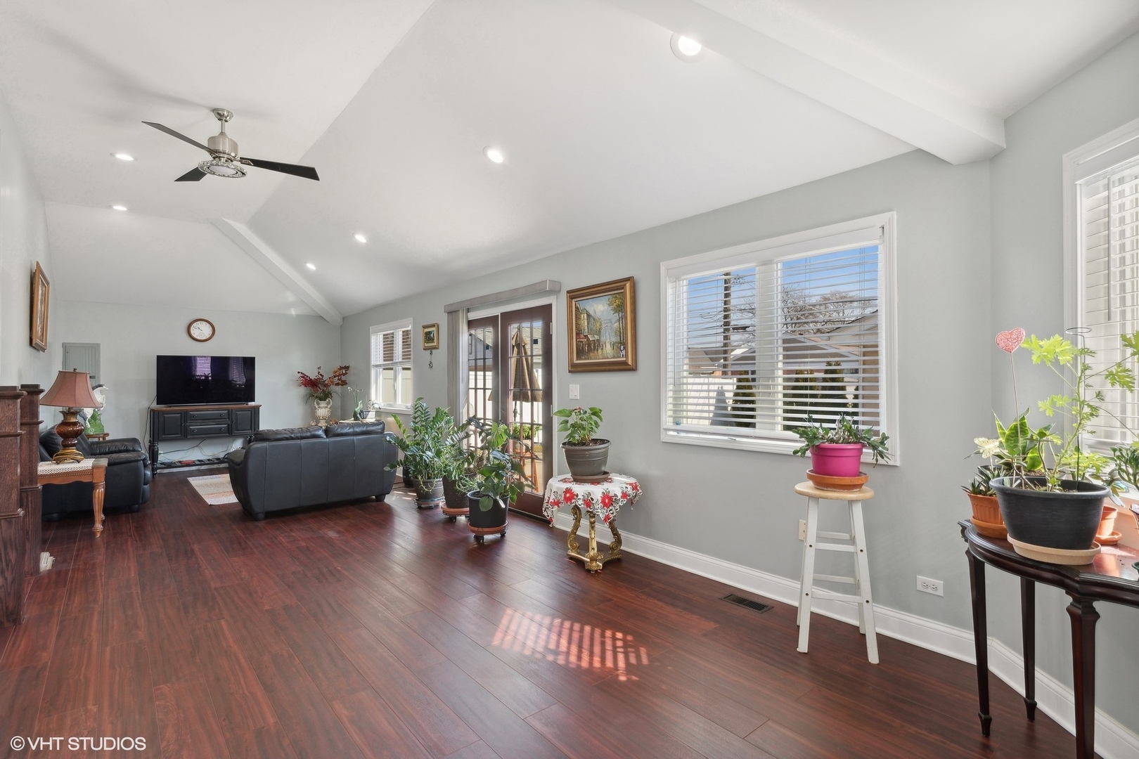 8297 Washington Street, Niles, Illinois, 60714, United States, 4 Bedrooms Bedrooms, ,3 BathroomsBathrooms,Residential,For Sale,8297 Washington Street,1499524