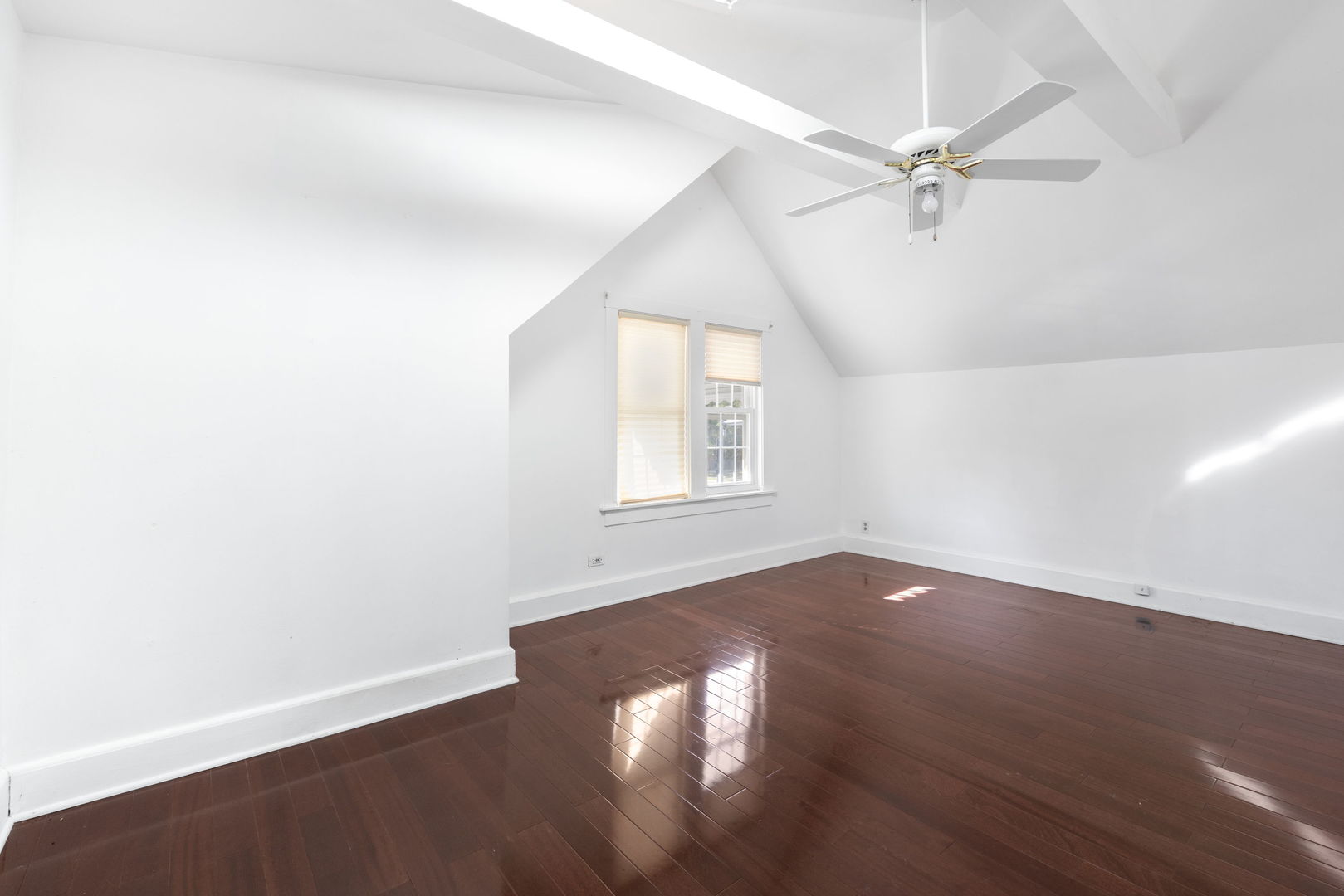 Oak Park, Illinois, 60304, United States, 4 Bedrooms Bedrooms, ,3 BathroomsBathrooms,Residential,For Sale,1966946