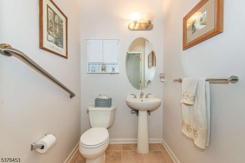 Mount Arlington Boro, New Jersey, 07856, United States, 3 Bedrooms Bedrooms, ,3 BathroomsBathrooms,Residential,For Sale,1908311