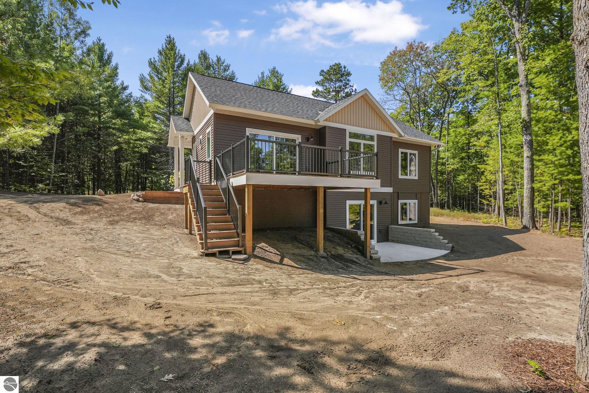 Traverse City, Michigan, 49684, United States, 3 Bedrooms Bedrooms, ,2 BathroomsBathrooms,Residential,For Sale,2011306