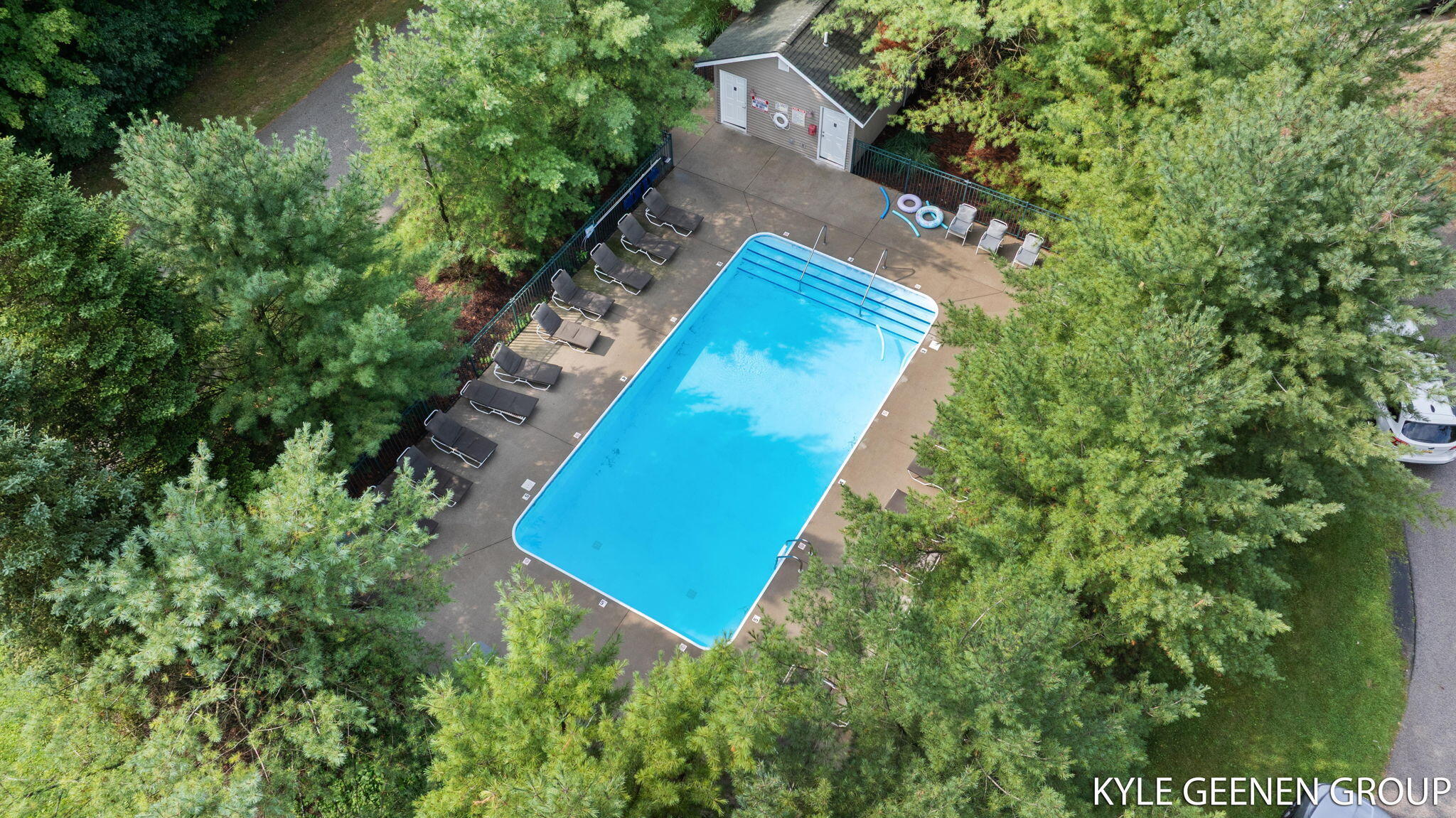 Saugatuck, Michigan, 49453, United States, 3 Bedrooms Bedrooms, ,2 BathroomsBathrooms,Residential,For Sale,1917281