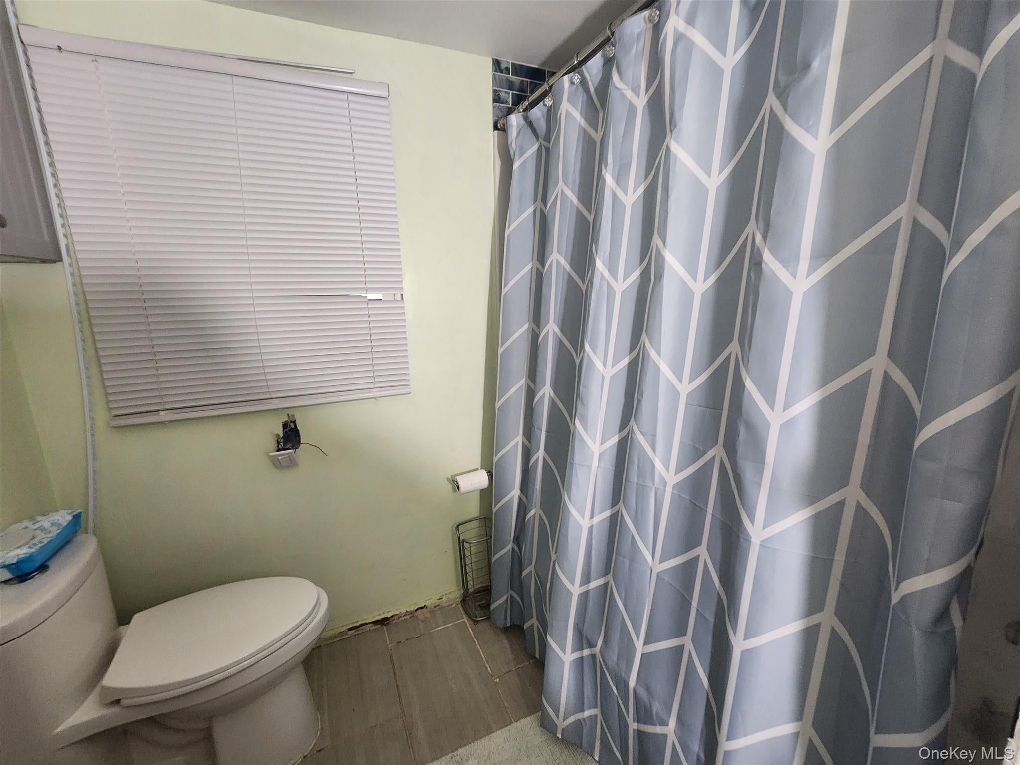 West Haverstraw, New York, 10993, United States, 4 Bedrooms Bedrooms, ,2 BathroomsBathrooms,Residential,For Sale,1979591