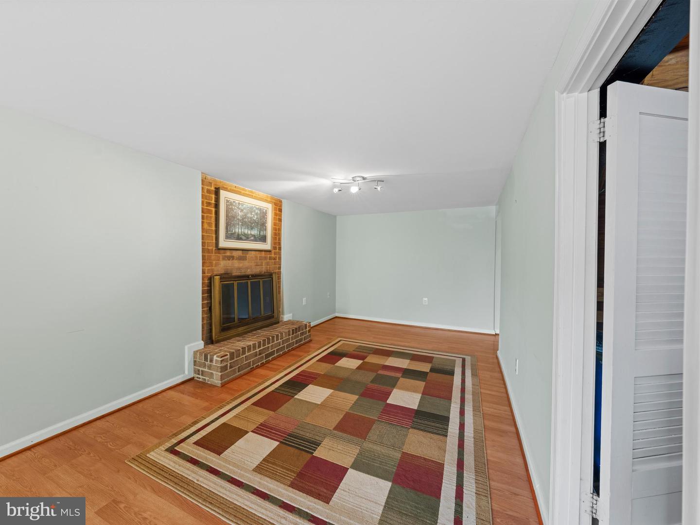 Annandale, Virginia, 22003, United States, 3 Bedrooms Bedrooms, ,4 BathroomsBathrooms,Residential,For Sale,2001924