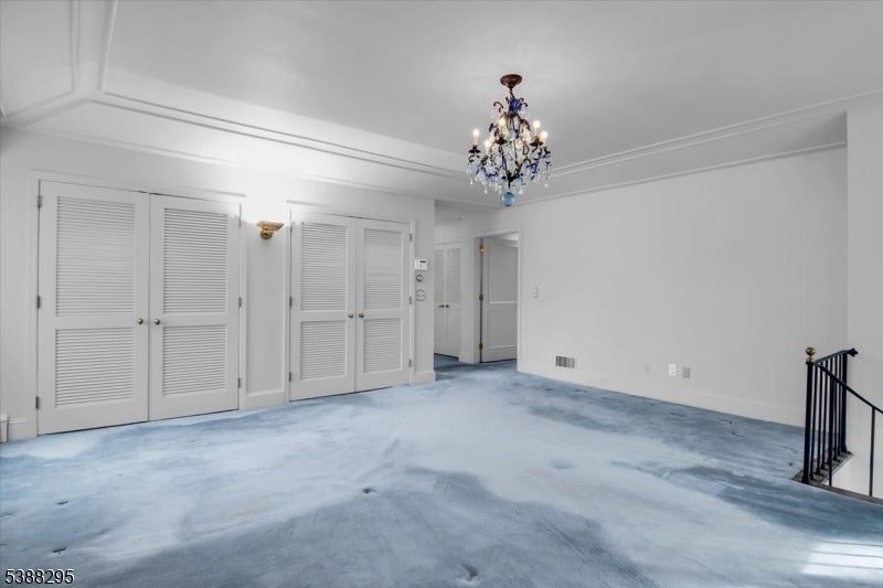 Clifton City, New Jersey, 07013, United States, 5 Bedrooms Bedrooms, ,4 BathroomsBathrooms,Residential,For Sale,1979632