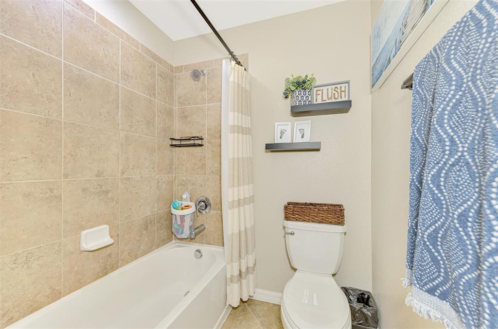 Venice, Florida, 34293, United States, 5 Bedrooms Bedrooms, ,3 BathroomsBathrooms,Residential,For Sale,1705065