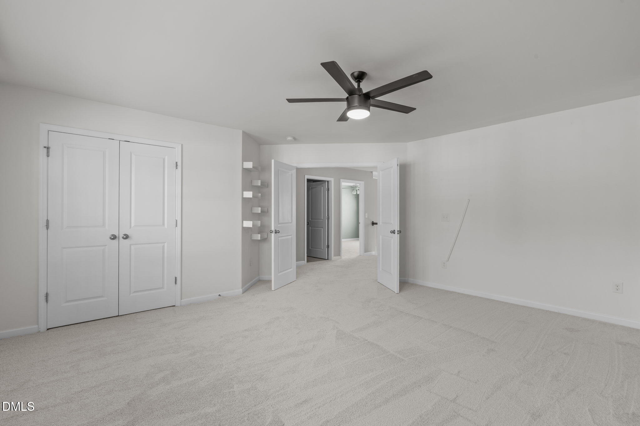 Clayton, North Carolina, 27527, United States, 5 Bedrooms Bedrooms, ,4 BathroomsBathrooms,Residential,For Sale,1969461