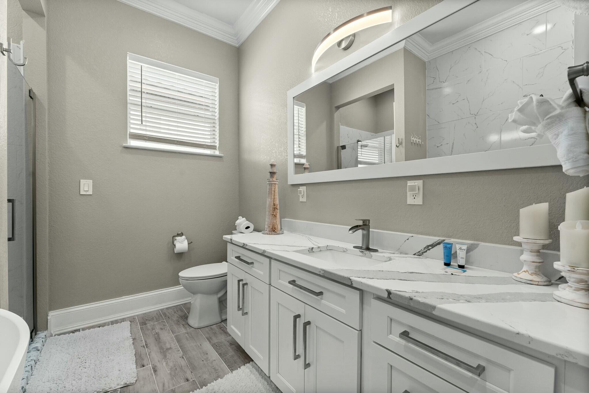 Miramar Beach, Florida, 32550, United States, 6 Bedrooms Bedrooms, ,5 BathroomsBathrooms,Residential,For Sale,1983202