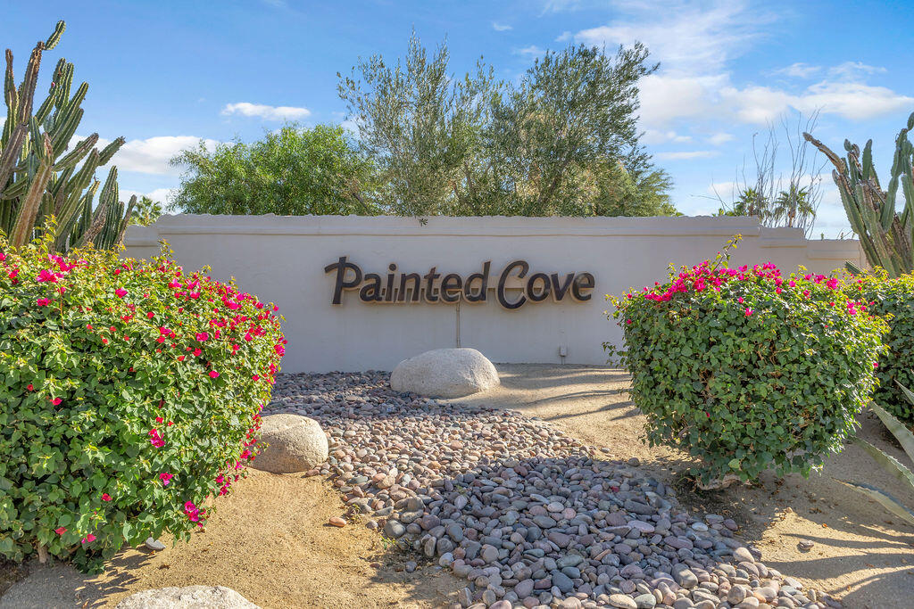 La Quinta, California, 92253, United States, 4 Bedrooms Bedrooms, ,2 BathroomsBathrooms,Residential,For Sale,1987635