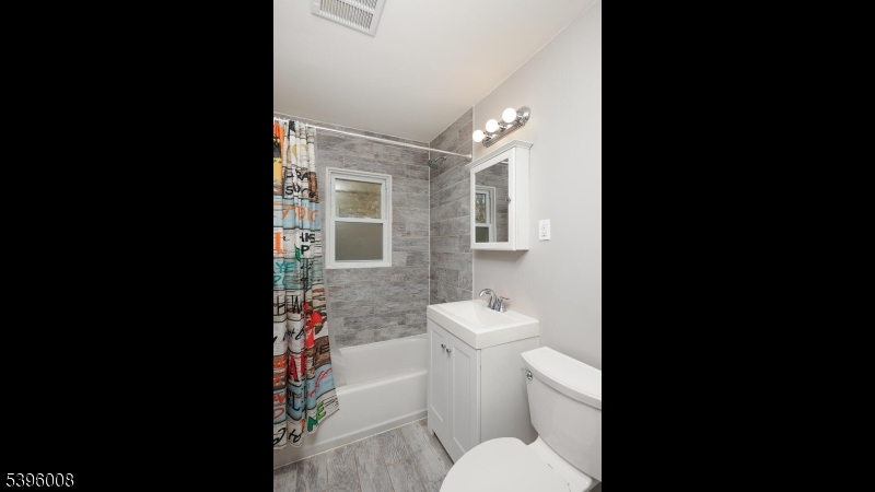 Cranford Twp., New Jersey, 07016, United States, 4 Bedrooms Bedrooms, ,2 BathroomsBathrooms,Residential,For Sale,1989171