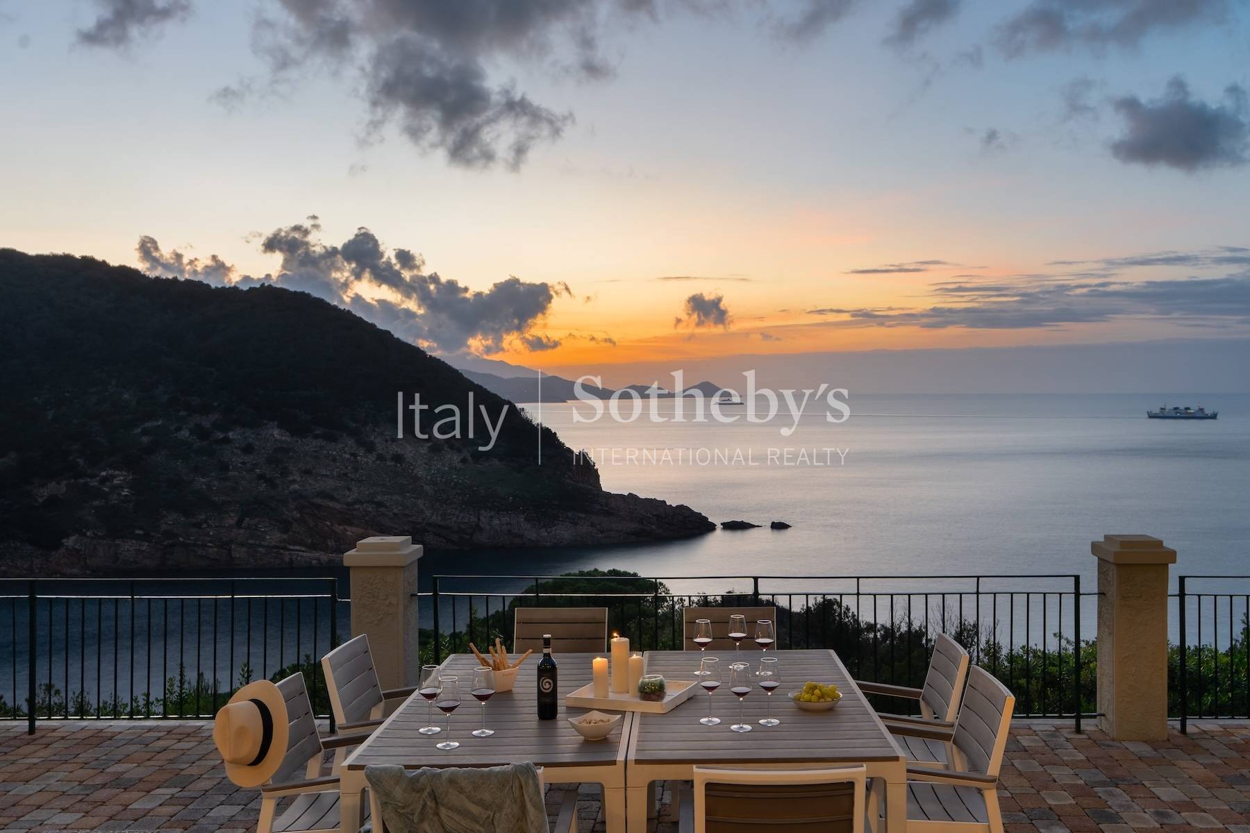  Elegant Villa with Panoramic Sea Views - 物件實景