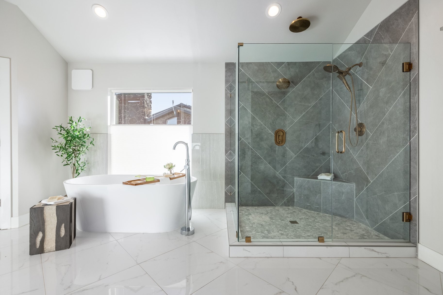  Stunning East Capitol Renovation - 物件實景