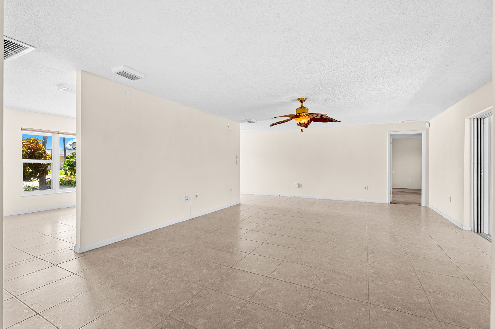  27 Westview Lane, Cocoa Beach, FL, 32931 - 物件實景