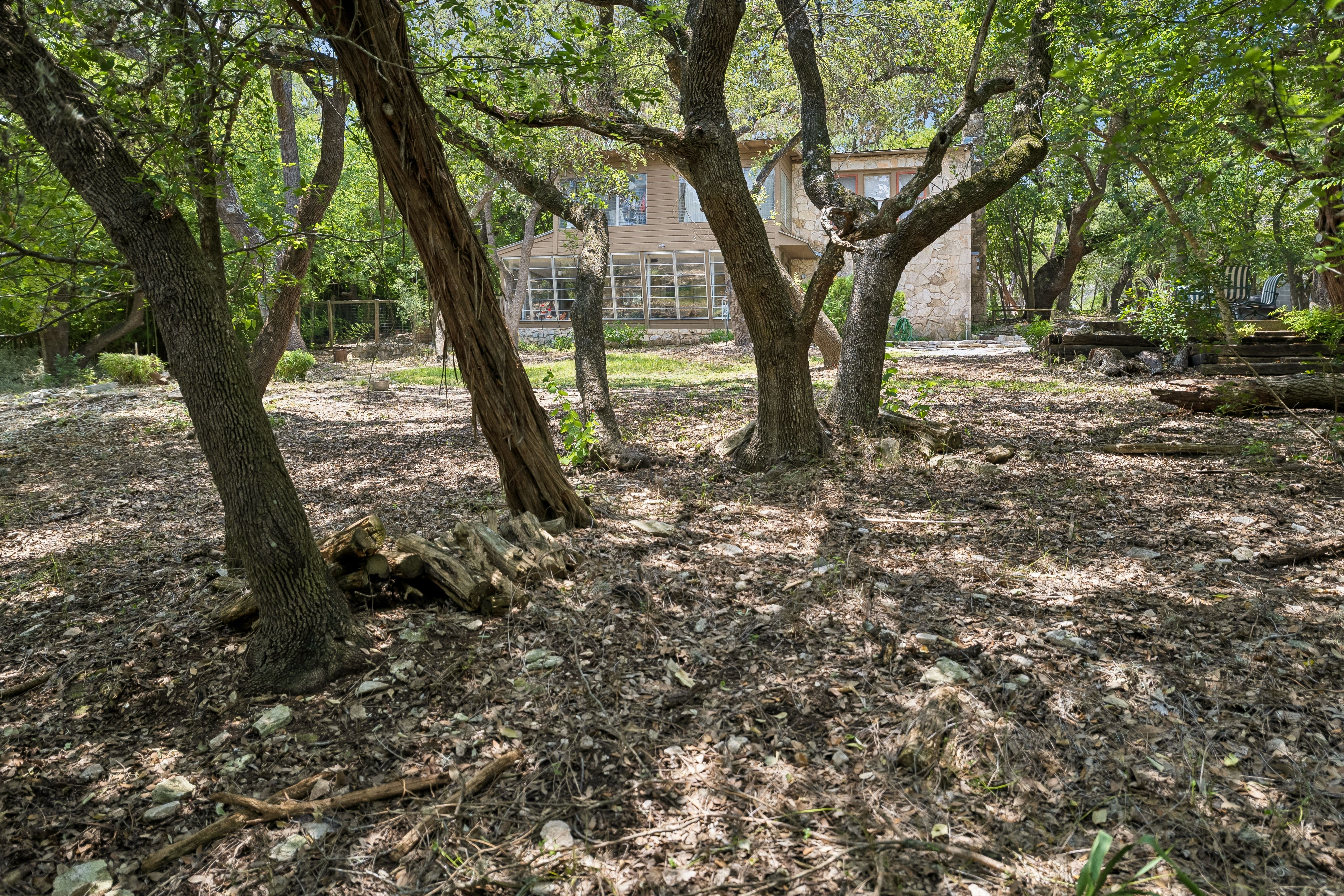  Spanish-Style Historic Woodland Retreat in Helotes - 物件實景