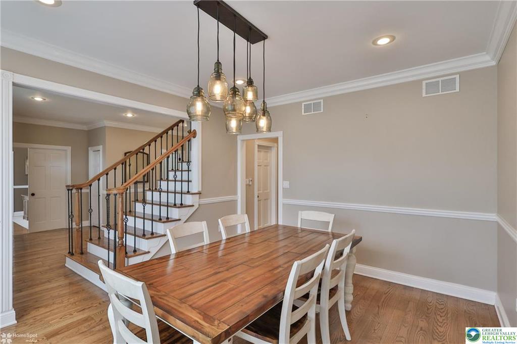 Stroudsburg, Pennsylvania, 18360-6926, United States, 7 Bedrooms Bedrooms, ,4 BathroomsBathrooms,Residential,For Sale,1904497