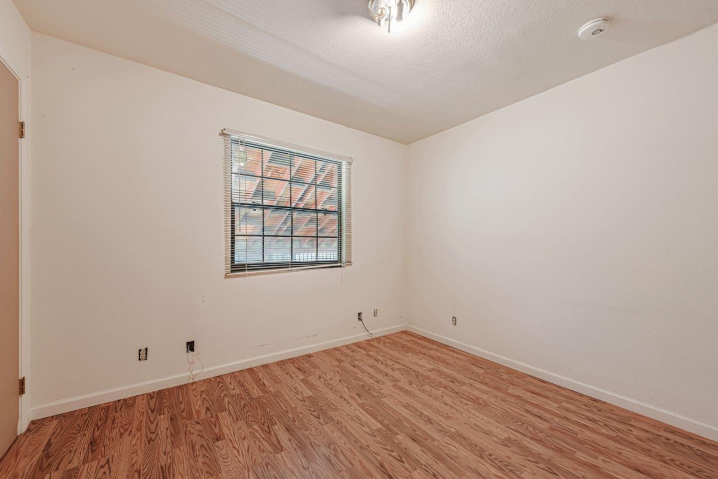 Santa Clara, California, 95051, United States, 3 Bedrooms Bedrooms, ,3 BathroomsBathrooms,Residential,For Sale,1941607