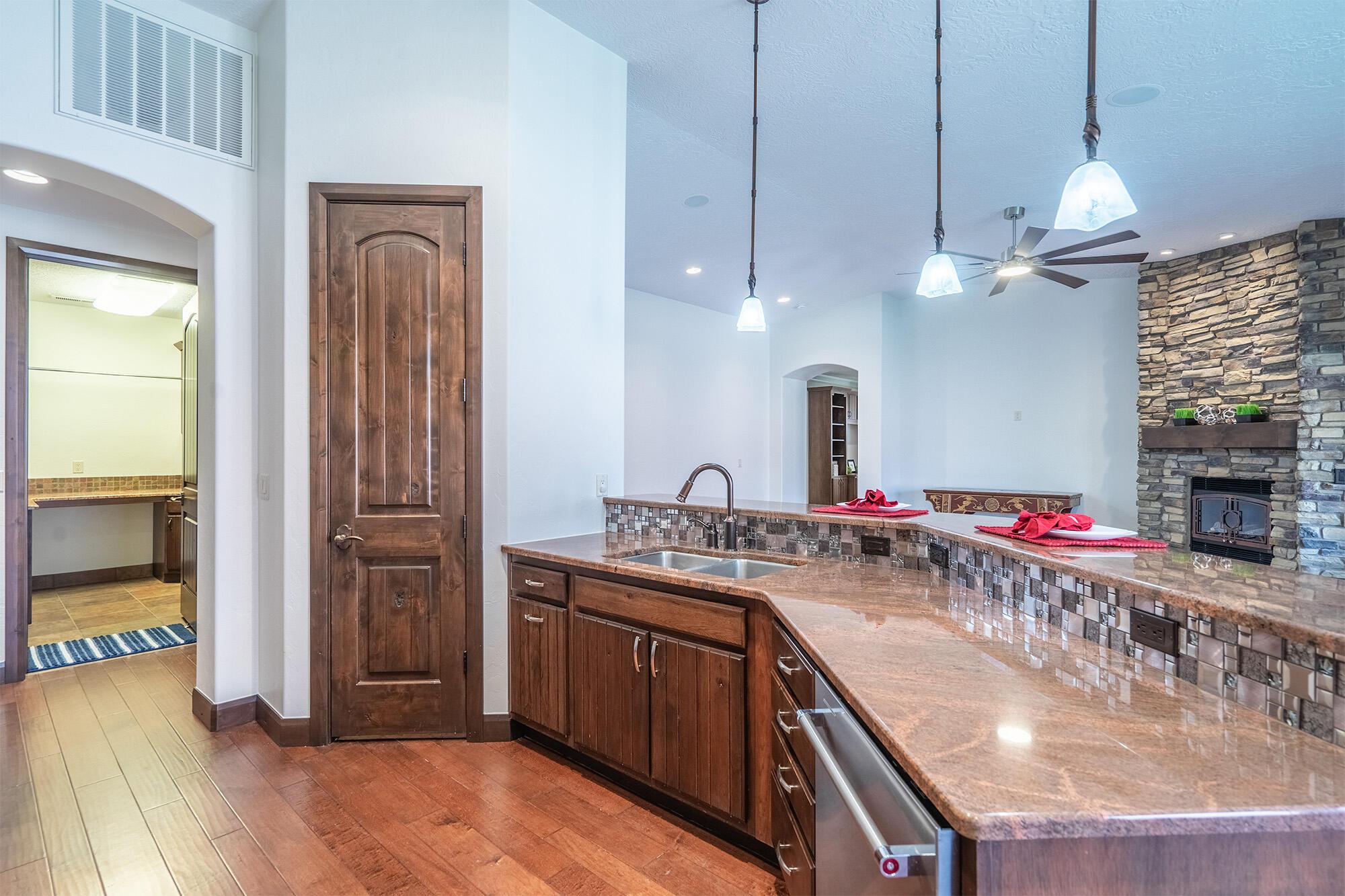 Washington, Utah, 84780, United States, 4 Bedrooms Bedrooms, ,2 BathroomsBathrooms,Residential,For Sale,2009720