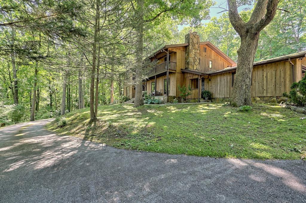 192 Brookwood Drive, Blairsville, Georgia, 30512, United States, 5 Bedrooms Bedrooms, ,6 BathroomsBathrooms,Residential,For Sale,192 Brookwood Drive,1668132