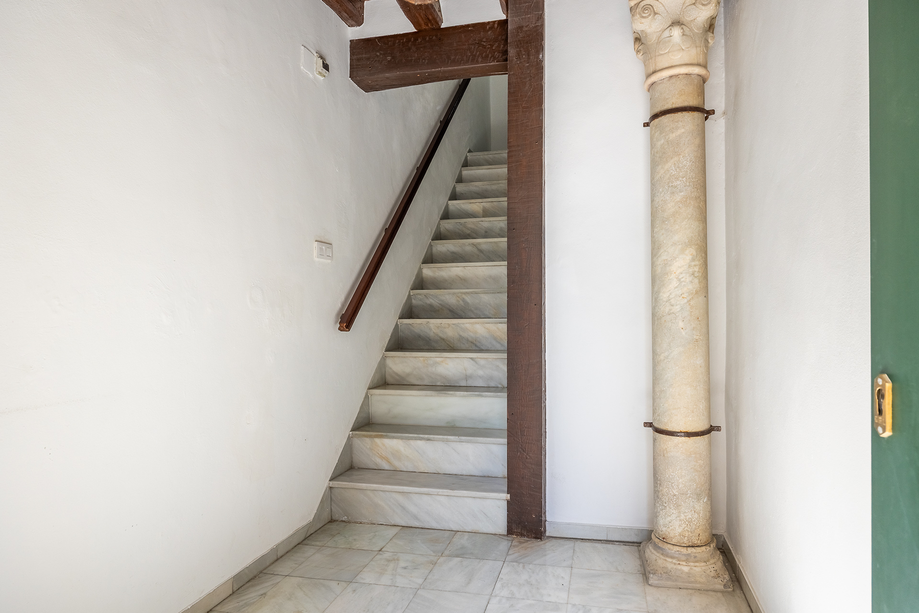  Exclusive XVIII century historic residence with shop and private garage - 物件實景