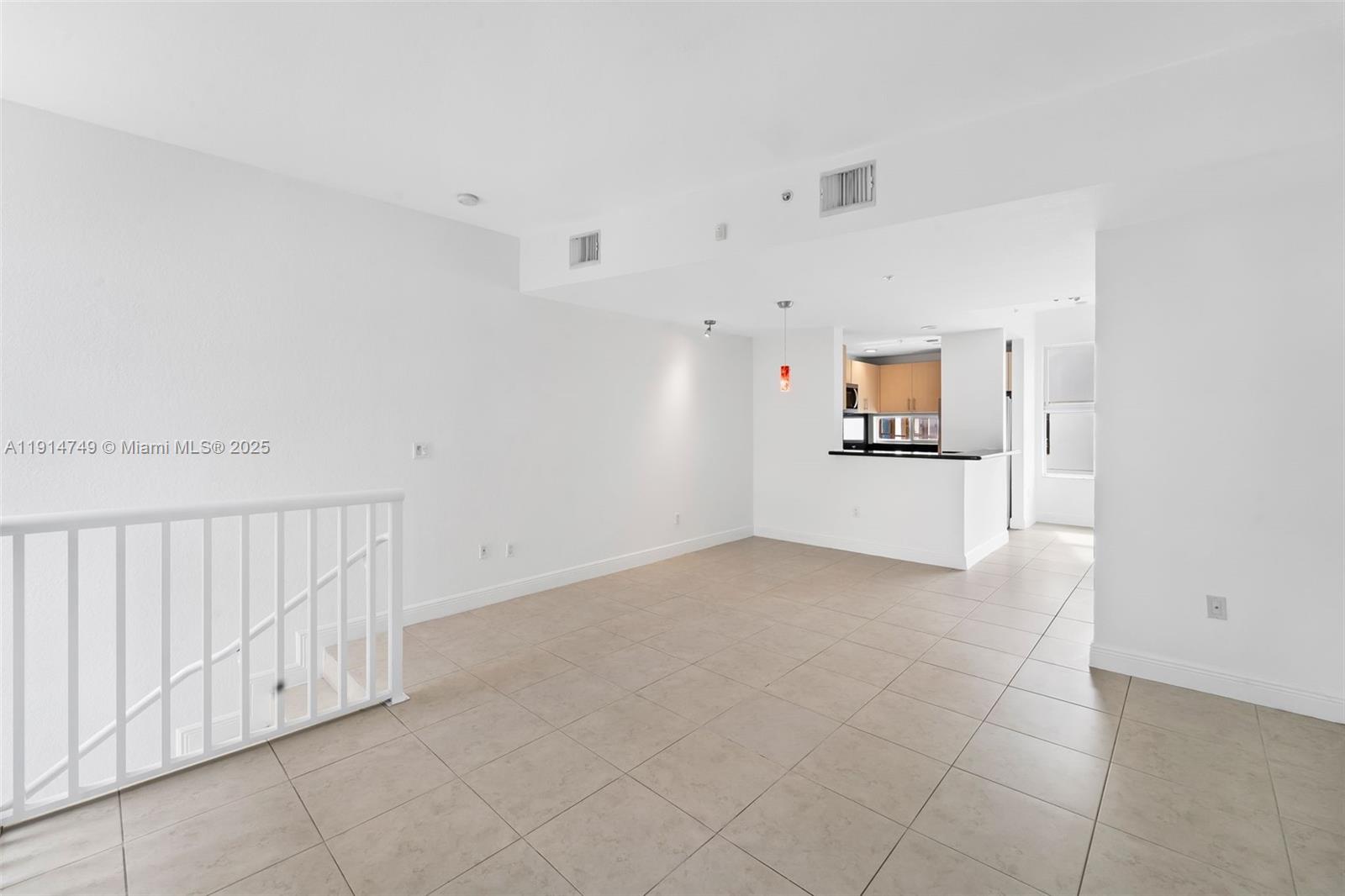 Miami Beach, Florida, 33141, United States, 2 Bedrooms Bedrooms, ,3 BathroomsBathrooms,Residential,For Sale,1993414