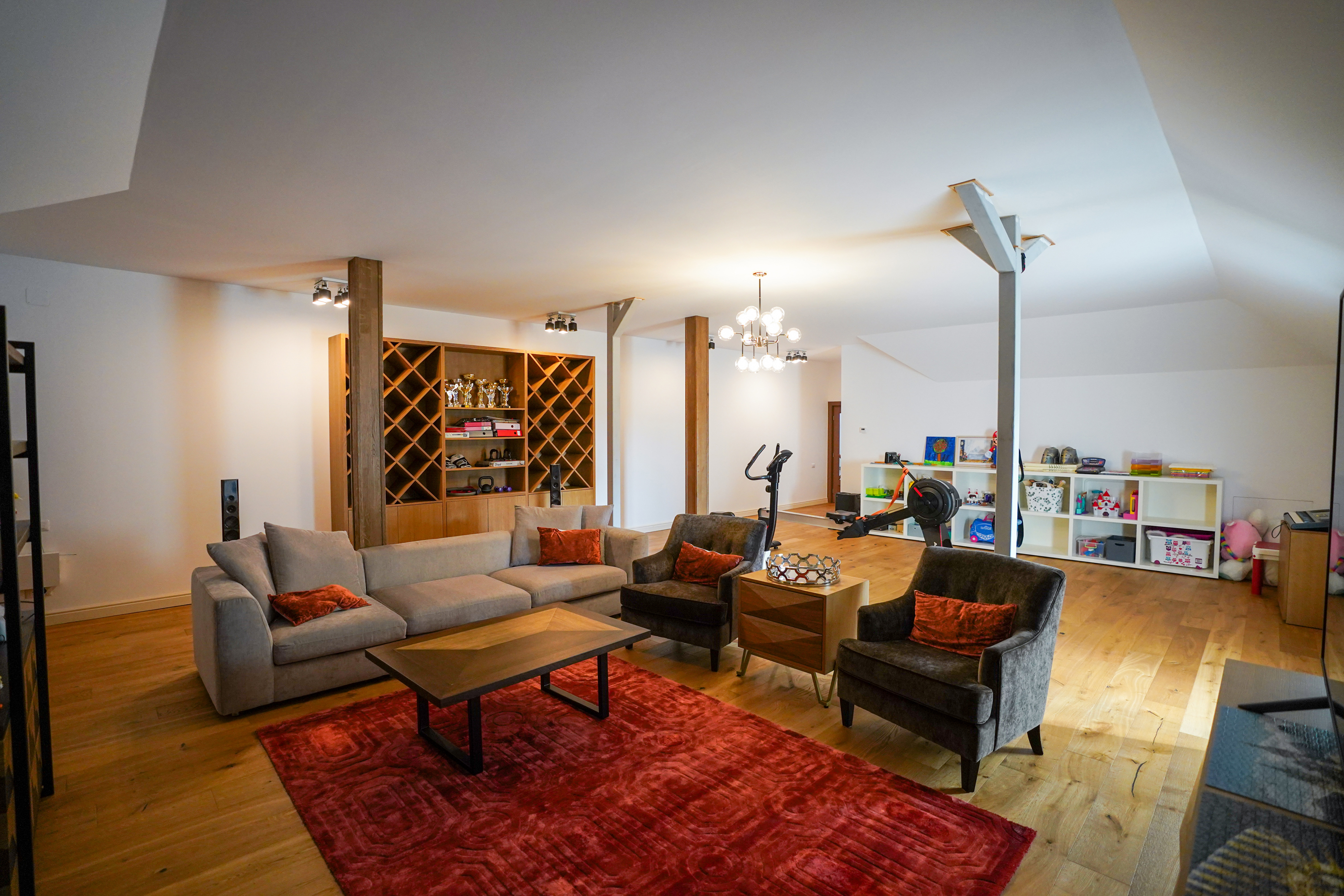  Villa with a 19-Hectare Private Estate on the Edge of the Forest - 物件實景