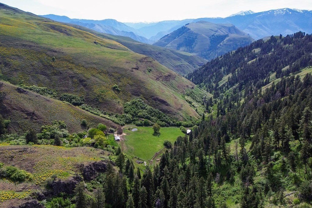 Riggins, Idaho, 83549, United States, 2 Bedrooms Bedrooms, ,1 BathroomBathrooms,Residential,For Sale,1825339