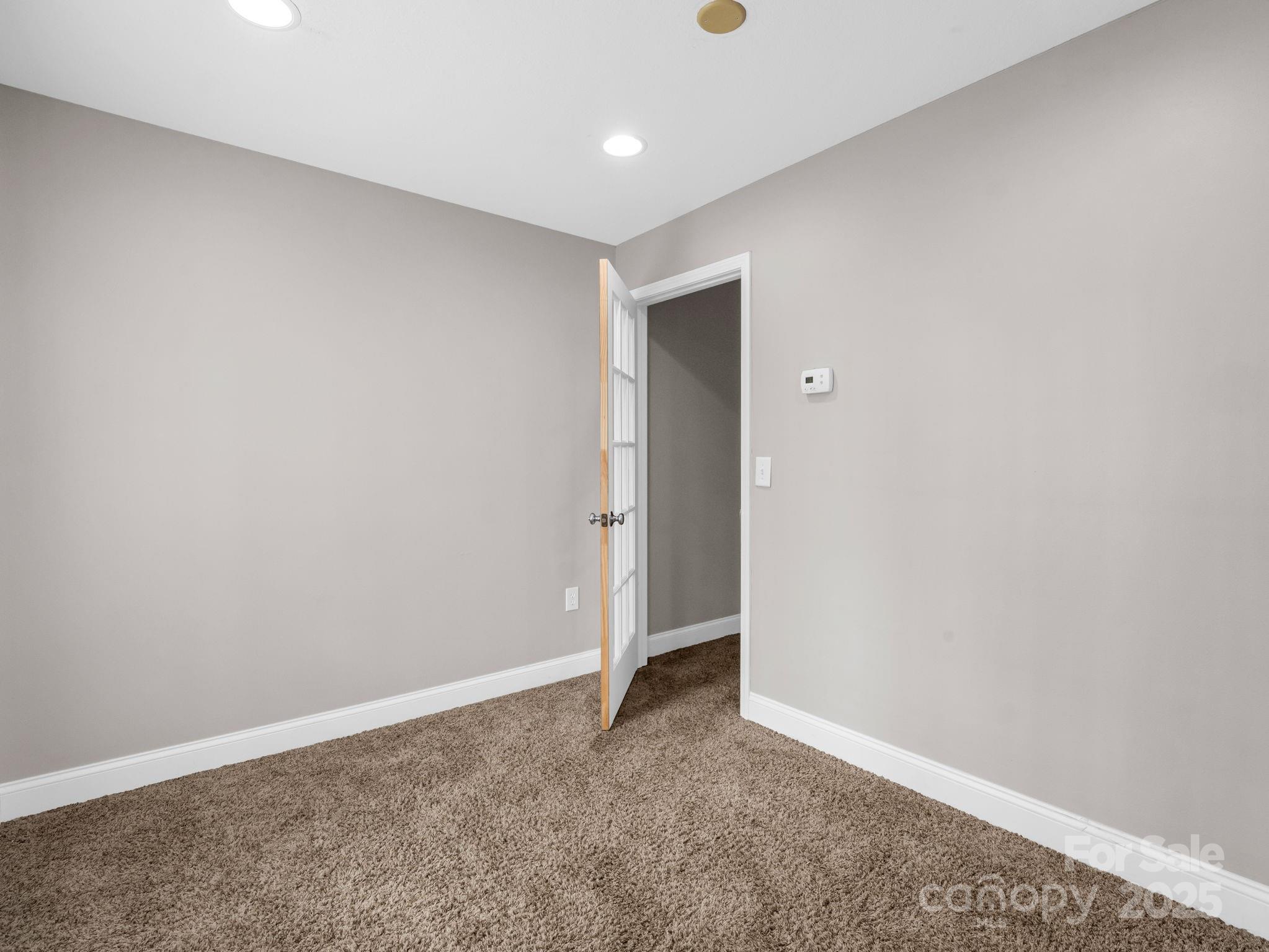 Tryon, North Carolina, 28782, United States, 3 Bedrooms Bedrooms, ,4 BathroomsBathrooms,Residential,For Sale,2001851